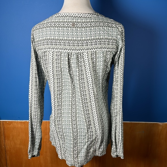 PrAna top - Picture 5 of 8